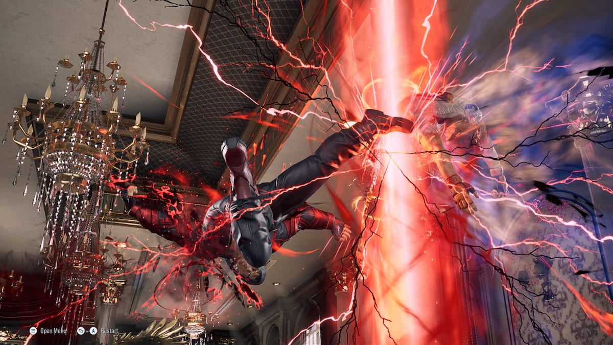 Jin Kazama patea a Hwoarang en el aire con su Heat Smash.