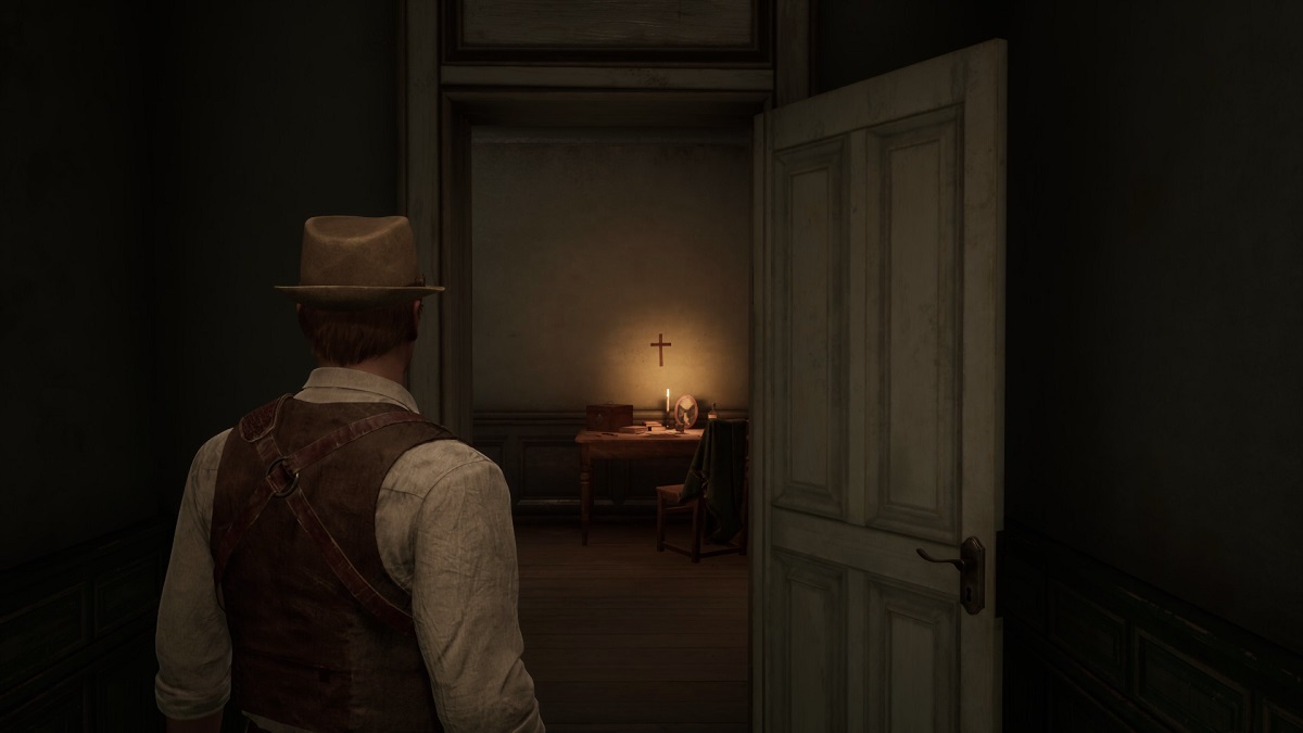 Edward mirando dentro de la habitación de Lottie