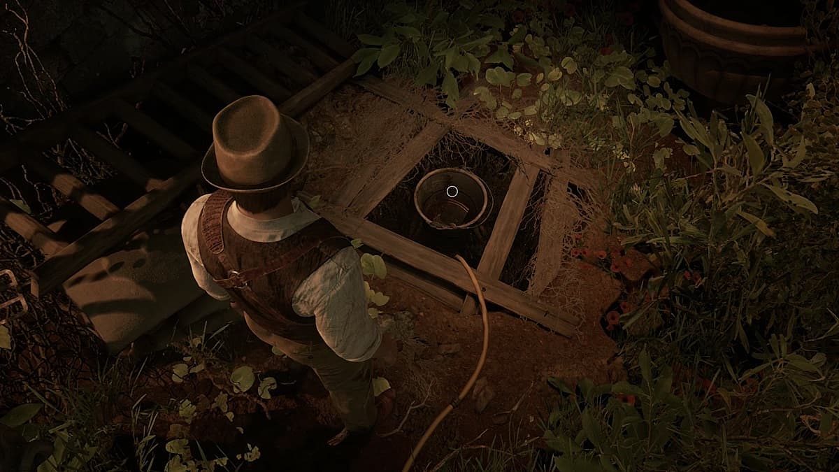 Bien inundado con un cubo y la pieza del reloj.