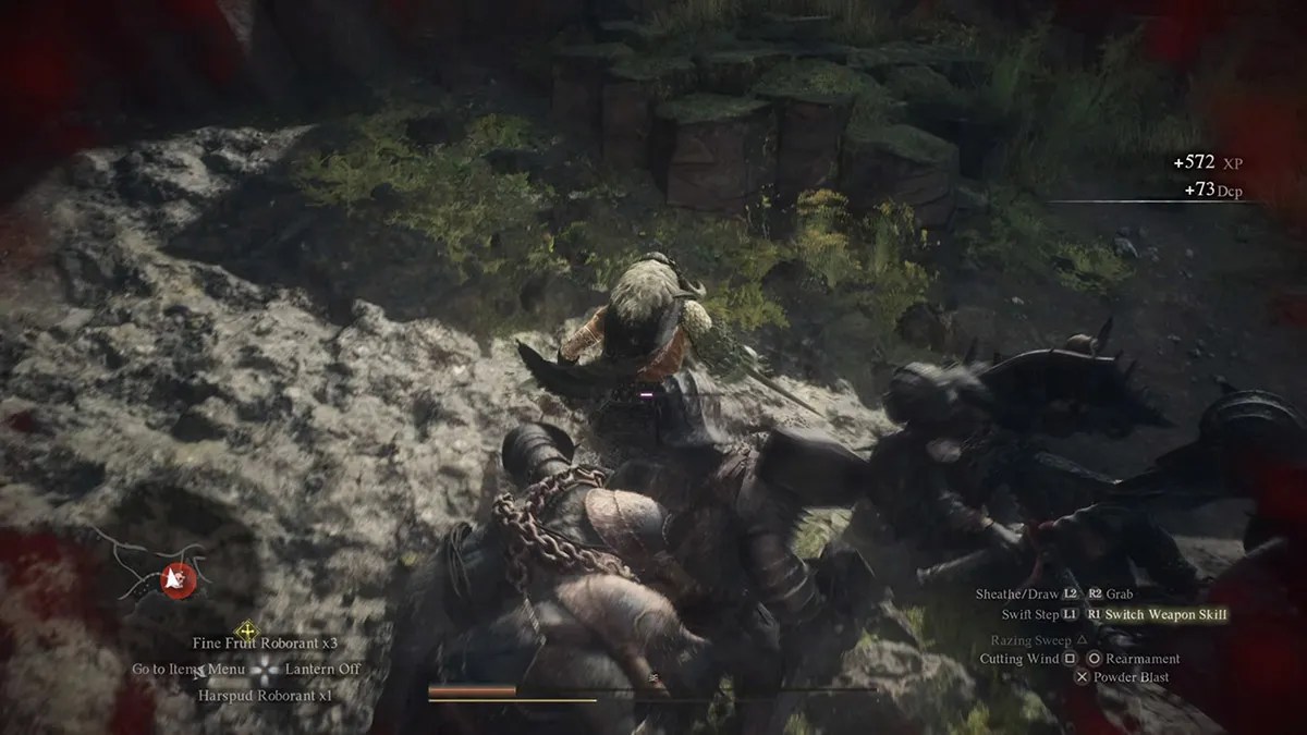 guerrero corriendo con dagas derrotando a los duendes