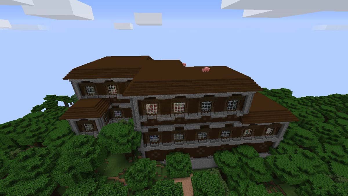 Bosque espeso y mansión arbolada en Minecraft