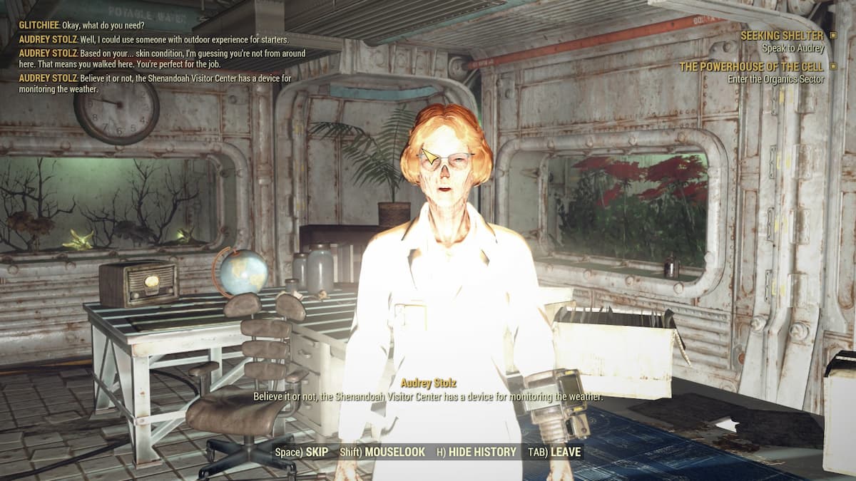 Aubrey Stoltz en la estación de monitoreo meteorológico. 