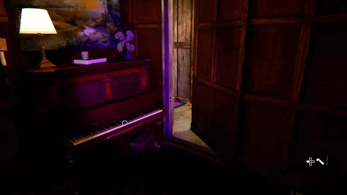 Puerta secreta abierta