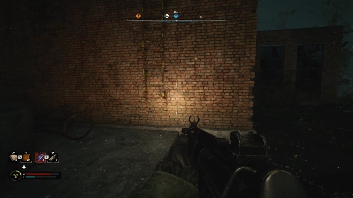 Sube la escalera a la azotea en Stalker 2