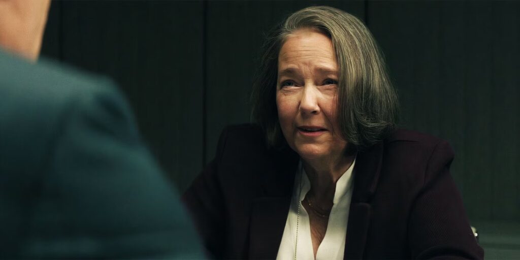 Harriet Sansom Harris i The Agency