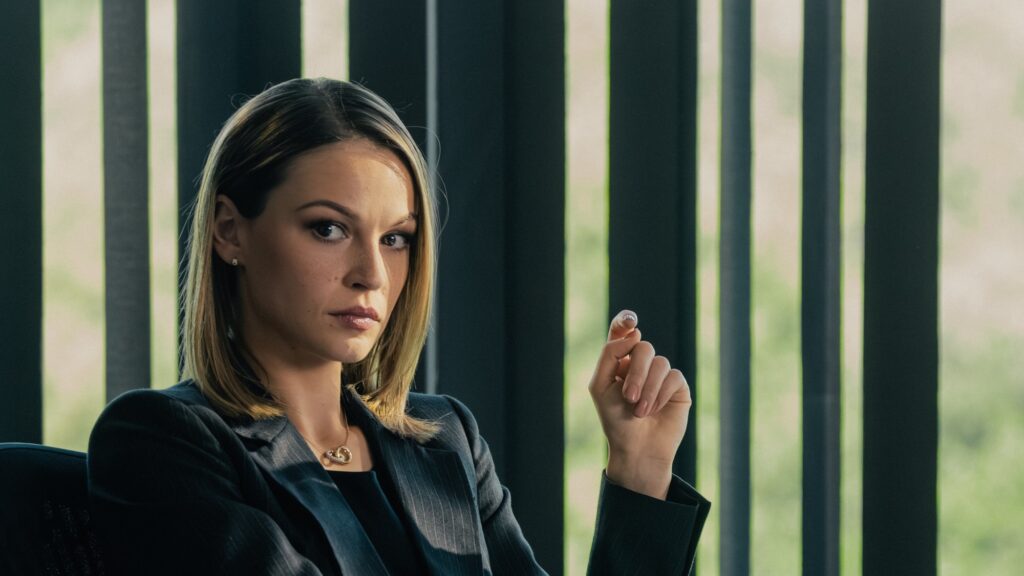 Кайла Уоллес у Landman