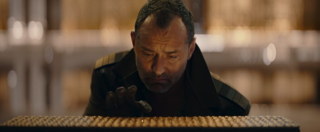 Джуд Лоу в Star Wars: The Skeleton Crew