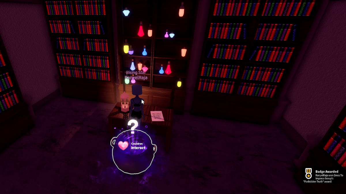 एक औषधि एक मेज बना रही है