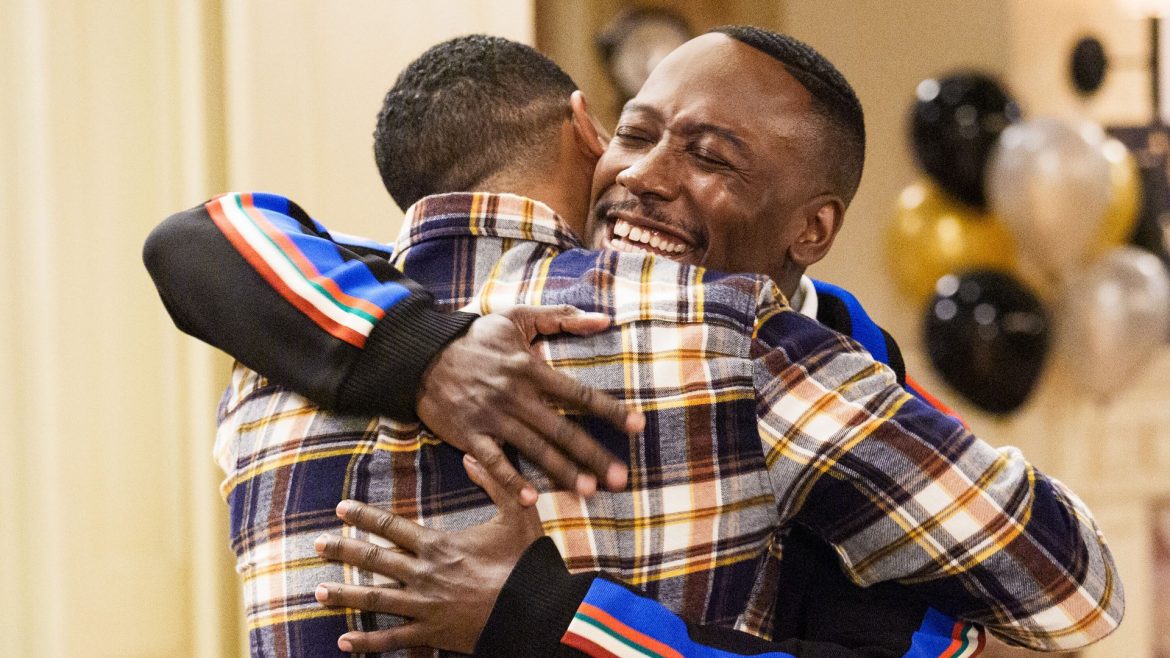 Damon Wayans Jr and Lamorne Morris in Poppa