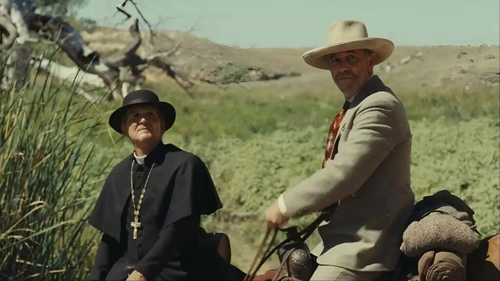 Себастьян Роше та Джеймі МакШейн у 2 сезоні 1923 року