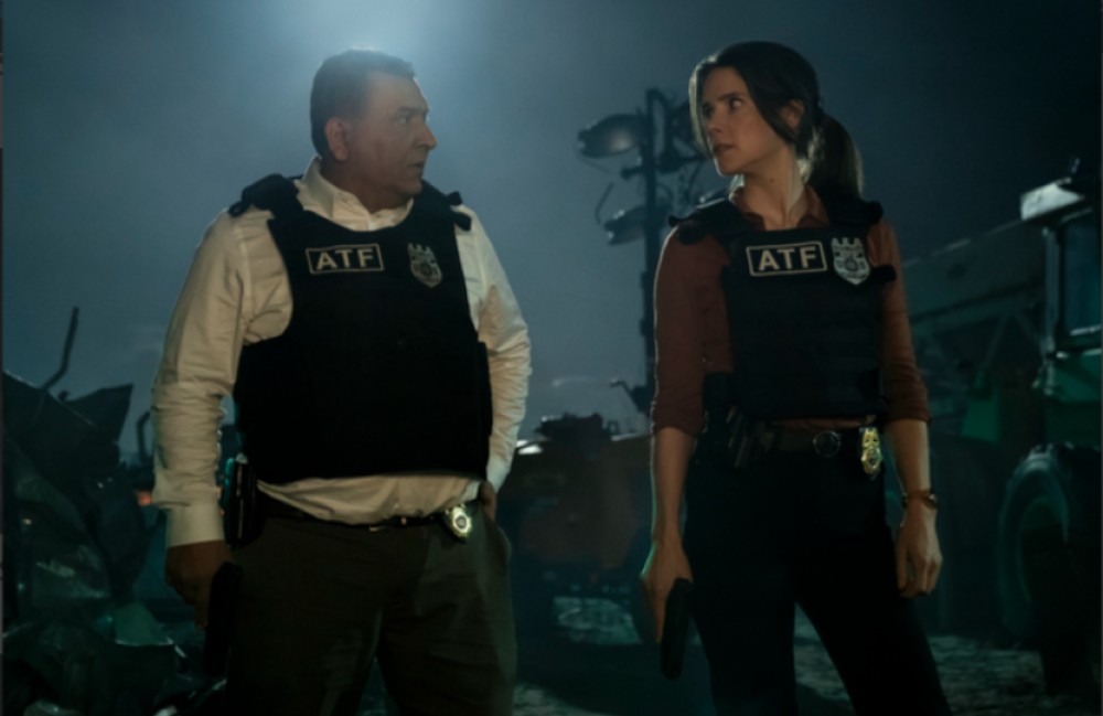 Roberto Montesinos (Guillermo Villanueva), Sonya Cassidy (Susan Duffy) na 3ª temporada de Reacher