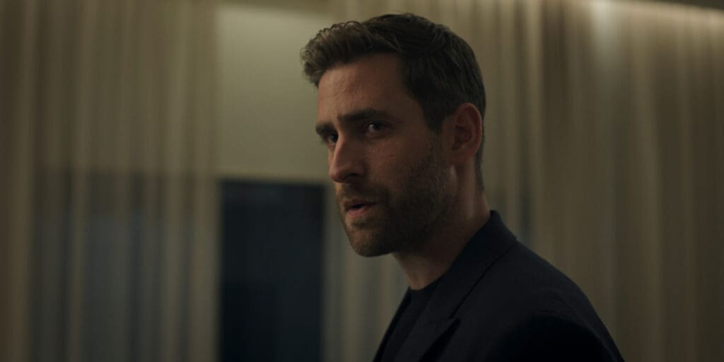 Oliver Jackson-Cohen i Surface sæson 2