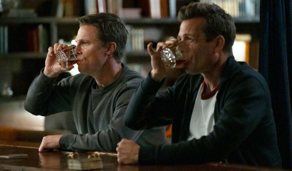 Stephen Amell og Gabriel Macht i Suits LA