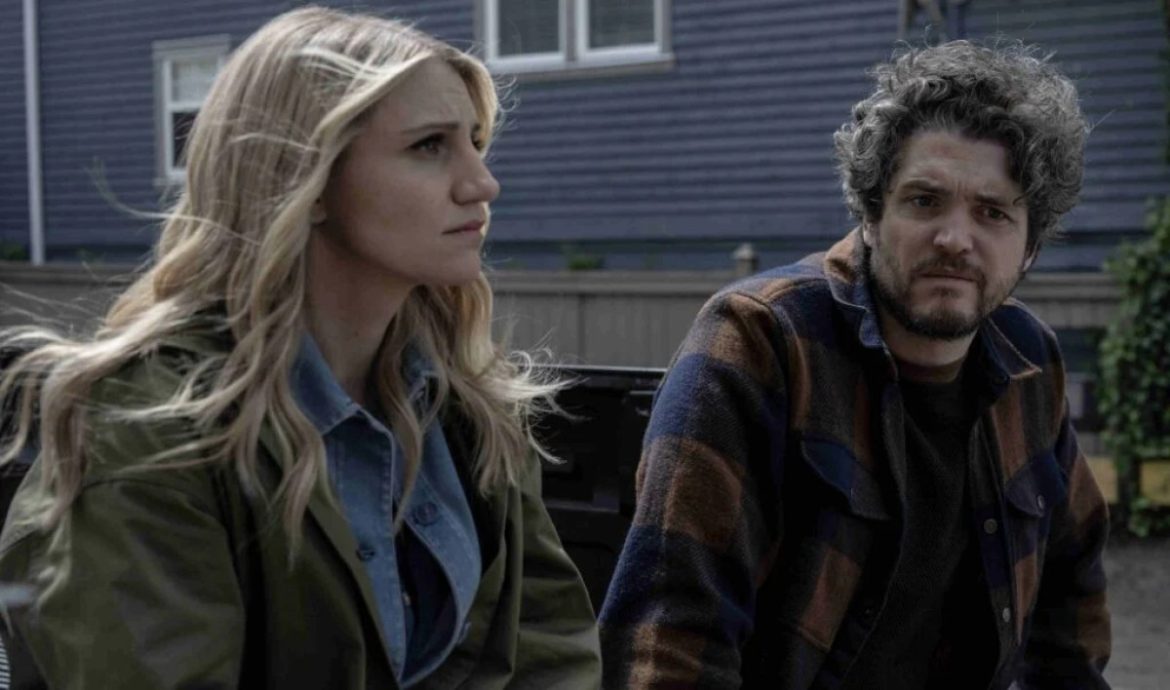 Annaleigh Ashford and Philip Ettinger in Happy Face