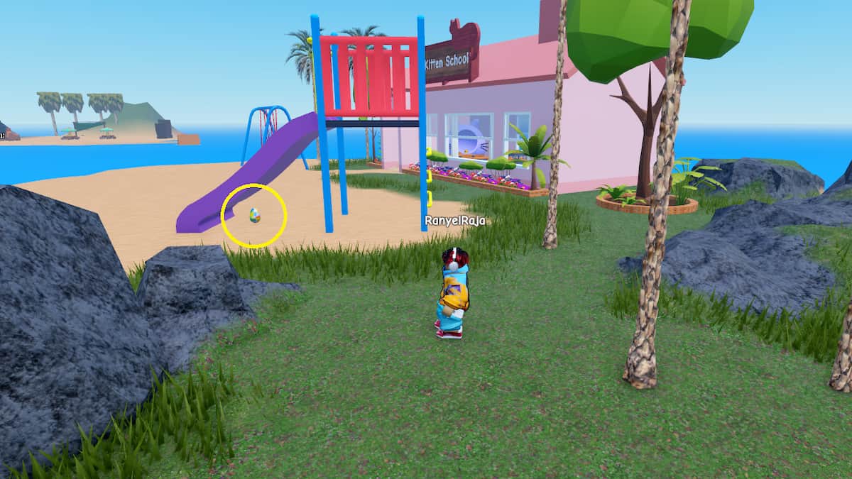 बिल्ली के बच्चे के खेल में एक अंडा