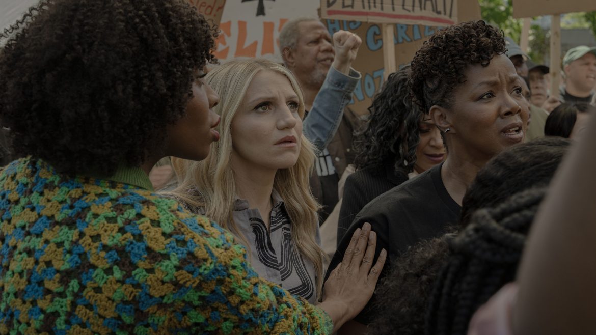 Tamera Tomakili, Annaleigh Ashford, and Marci T. House in Happy Face