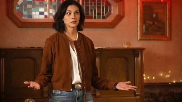 Morena Baccarin in Sheriff Country