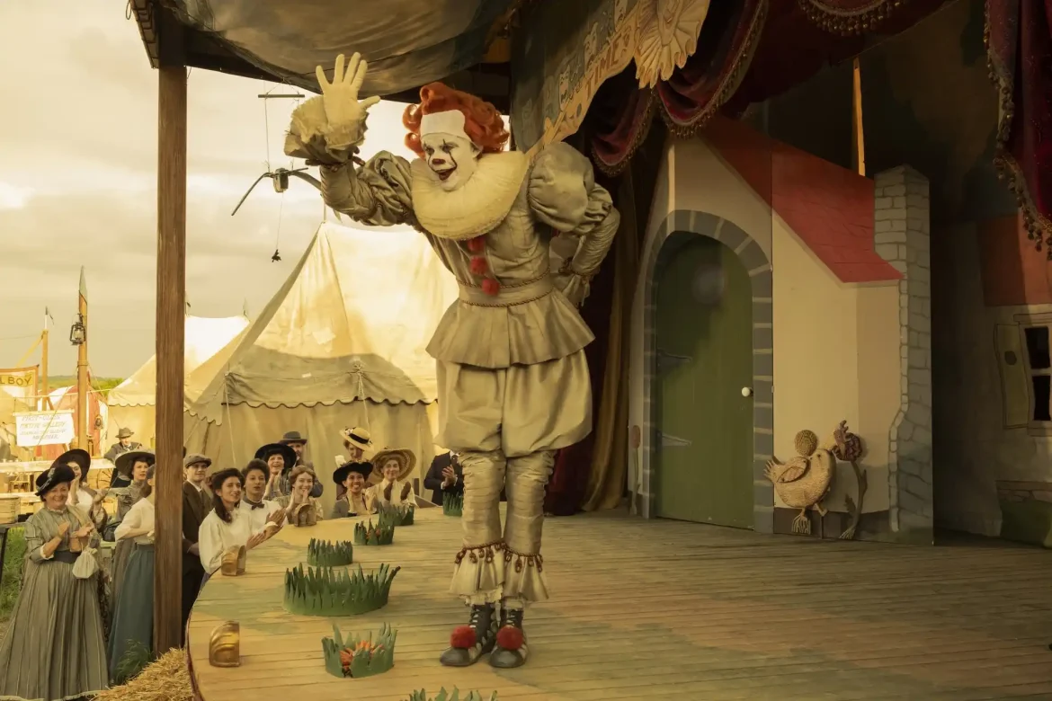 Bill Skarsgard in It: Welcome to Derry