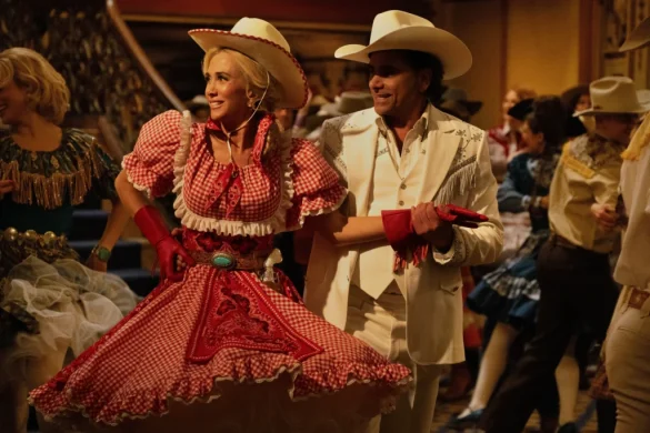 Kristen Wiig and John Stamos in Palm Royale Season 2