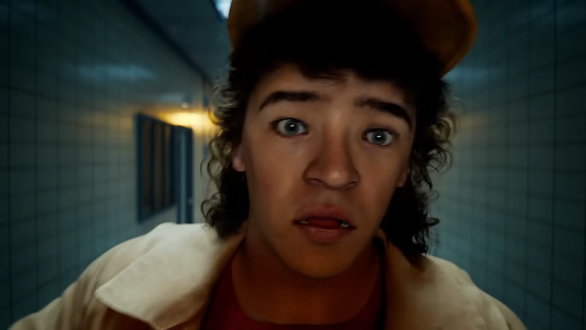 Se as coisas não estiverem boas e sua equipe precisar de cura de emergência, a vantagem Mudança de Plano do Dustin permite que você