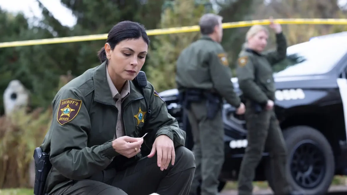 Morena Baccarin in Sheriff Country