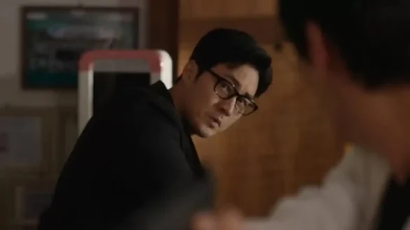 So Ji-sub in Agent Kim Reactivated